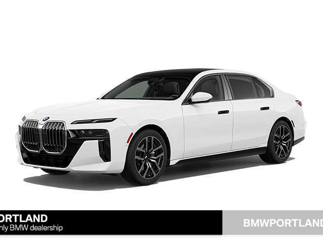 2025 BMW 740i Sedan 