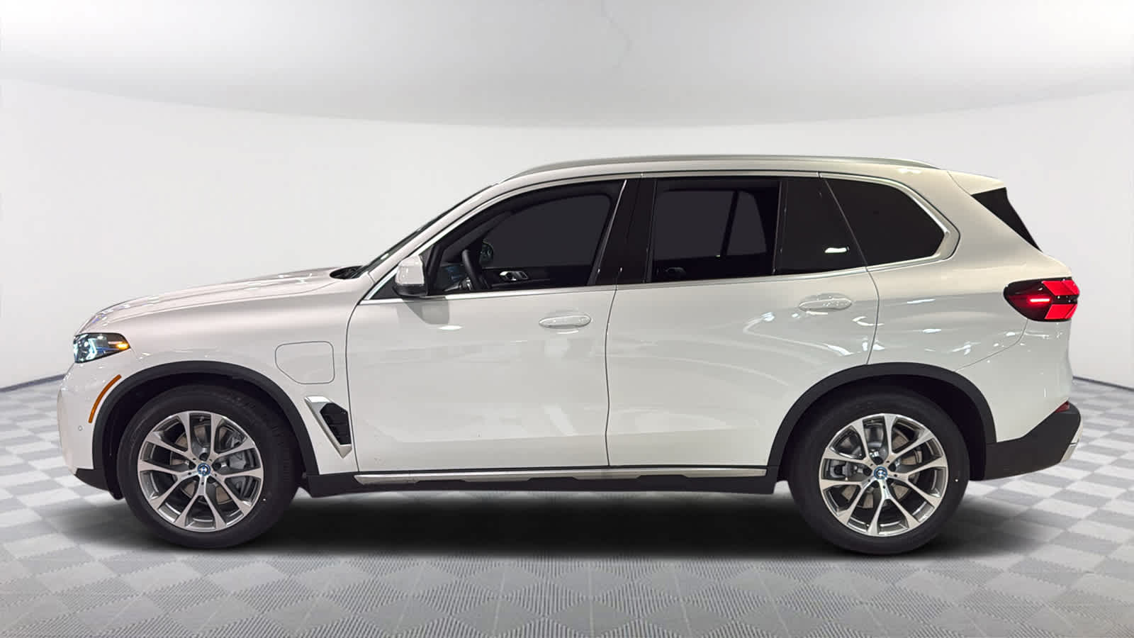2025 BMW X5 xDrive50e 3