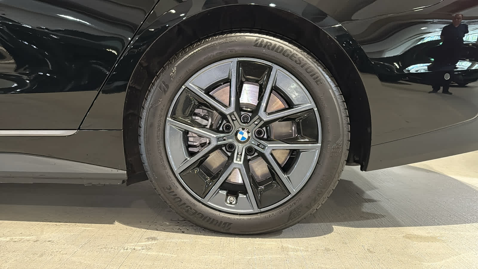 Thumbnail: 2025 BMW i4 - 10