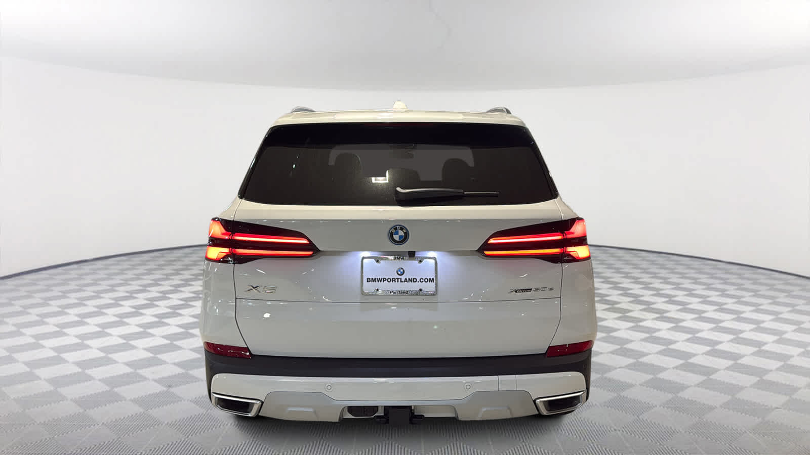 2025 BMW X5 xDrive50e 5