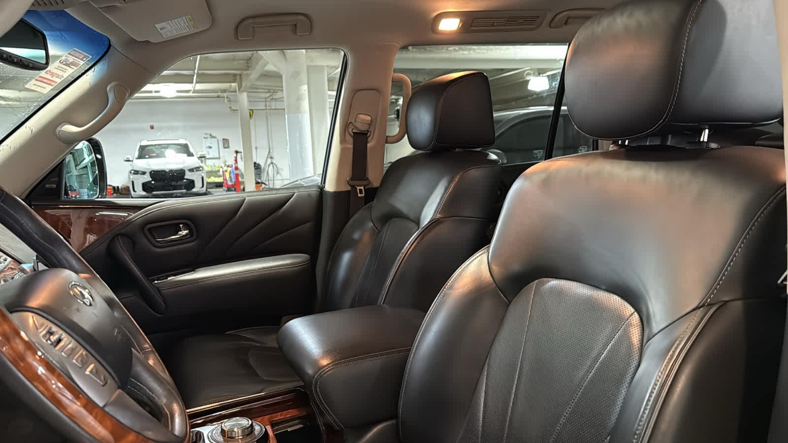 Thumbnail: 2016 INFINITI QX80 - 23