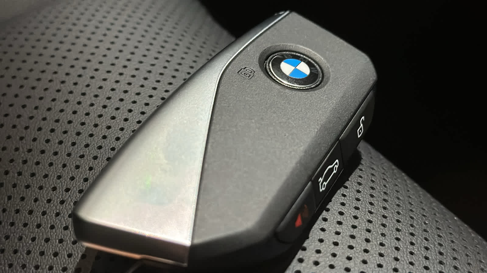 2025 BMW X5 xDrive50e 35