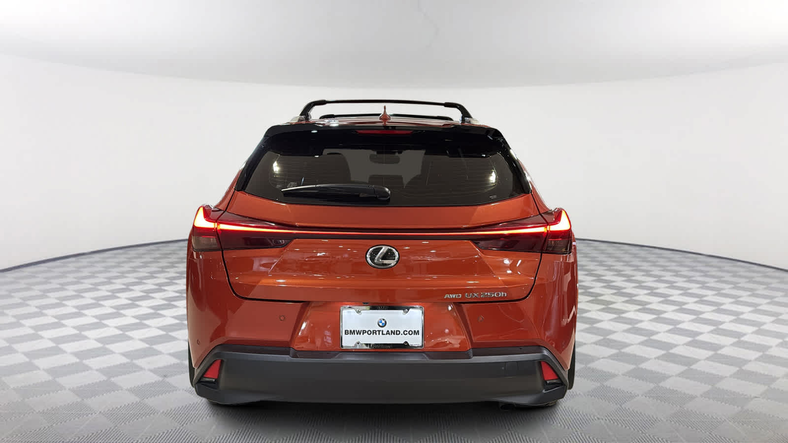 Thumbnail: 2023 Lexus UX - 5