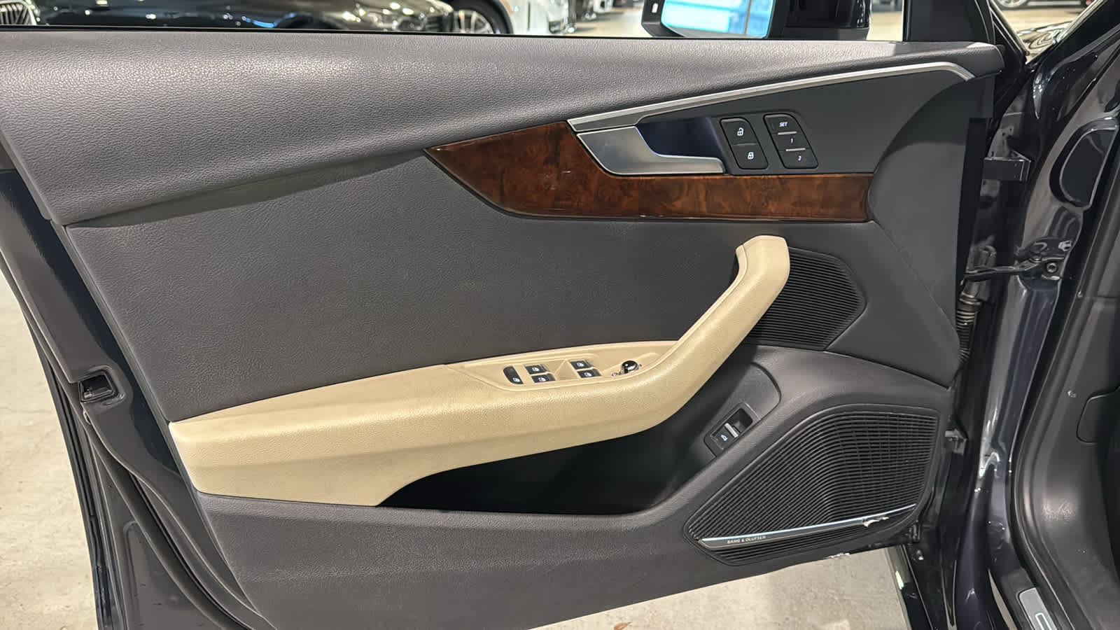 2017 Audi A4 Prestige 12