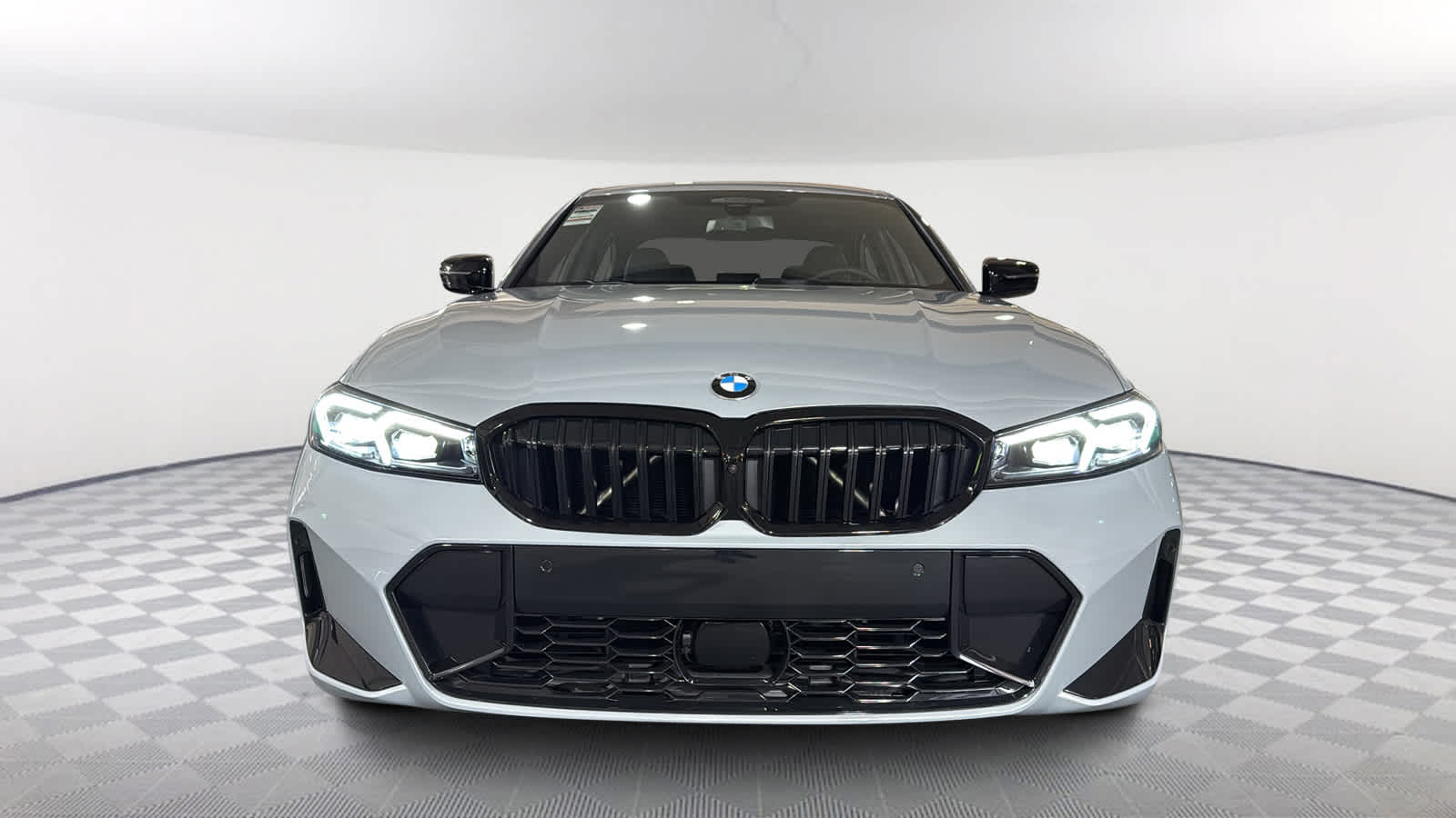 2025 Bmw 330i xDrive Sedan photo 2