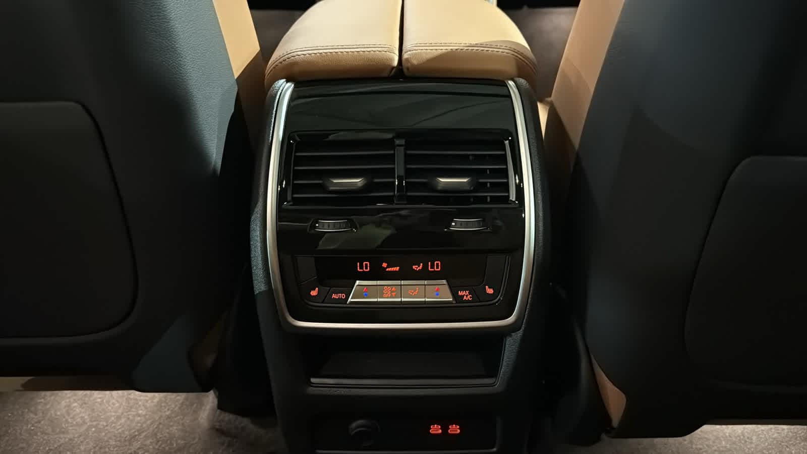 2026 BMW X5 xDrive50e 28
