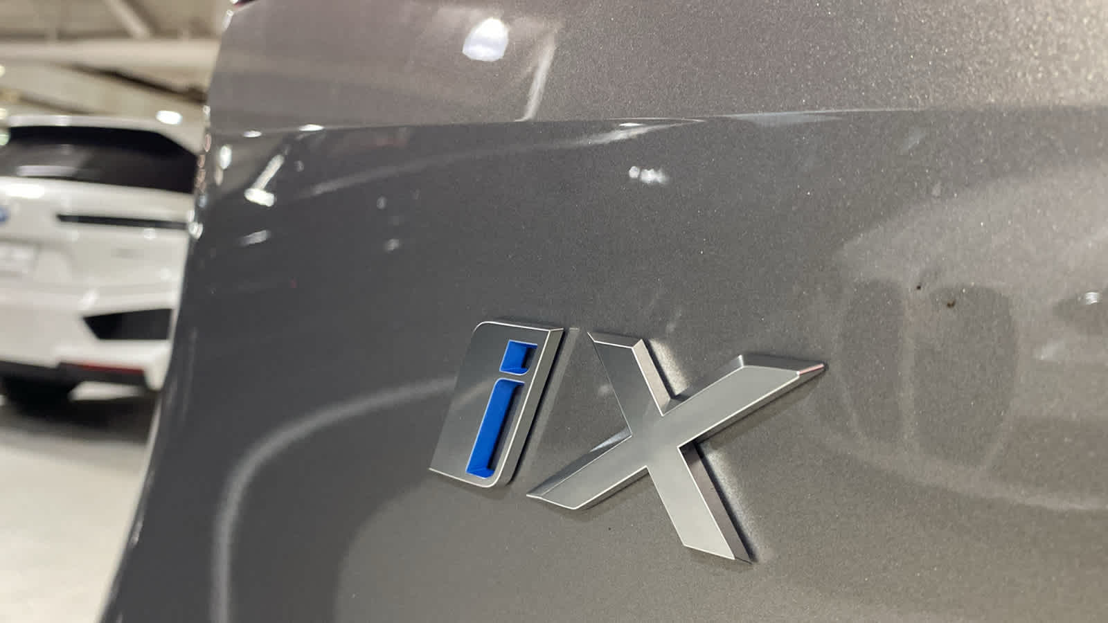 Thumbnail: 2024 BMW iX - 9