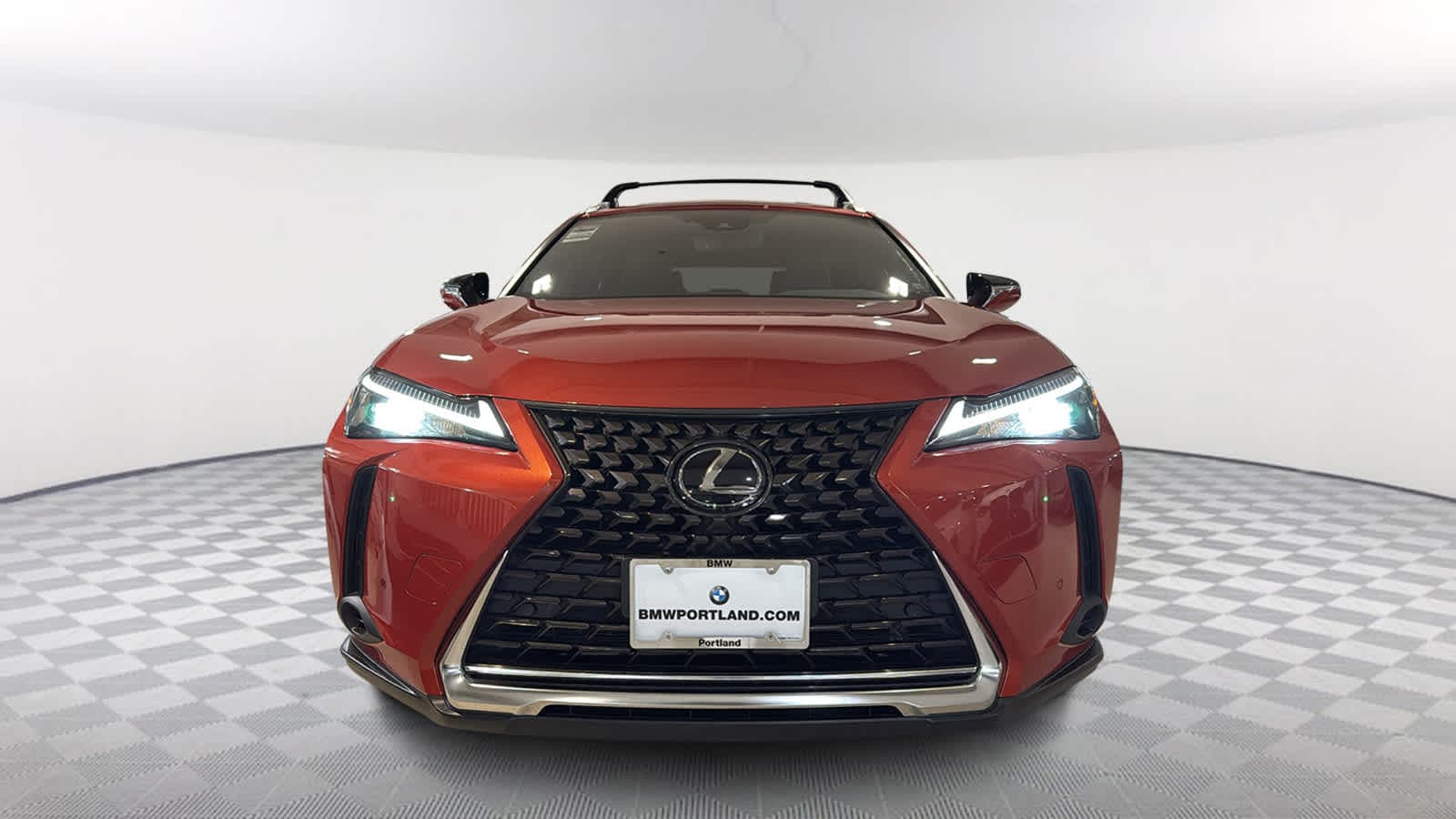 Thumbnail: 2023 Lexus UX - 2