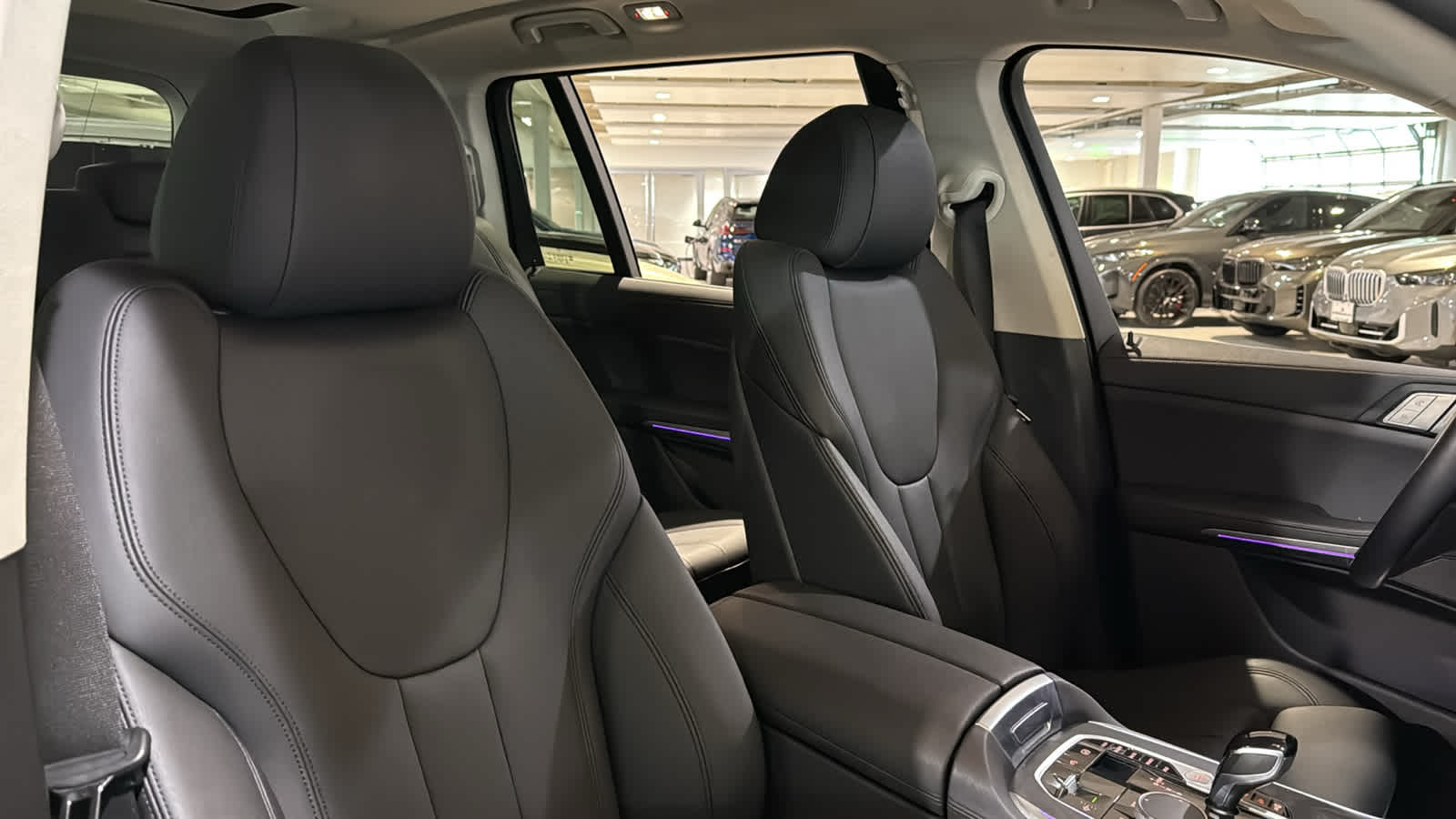 Thumbnail: 2022 BMW X7 - 34