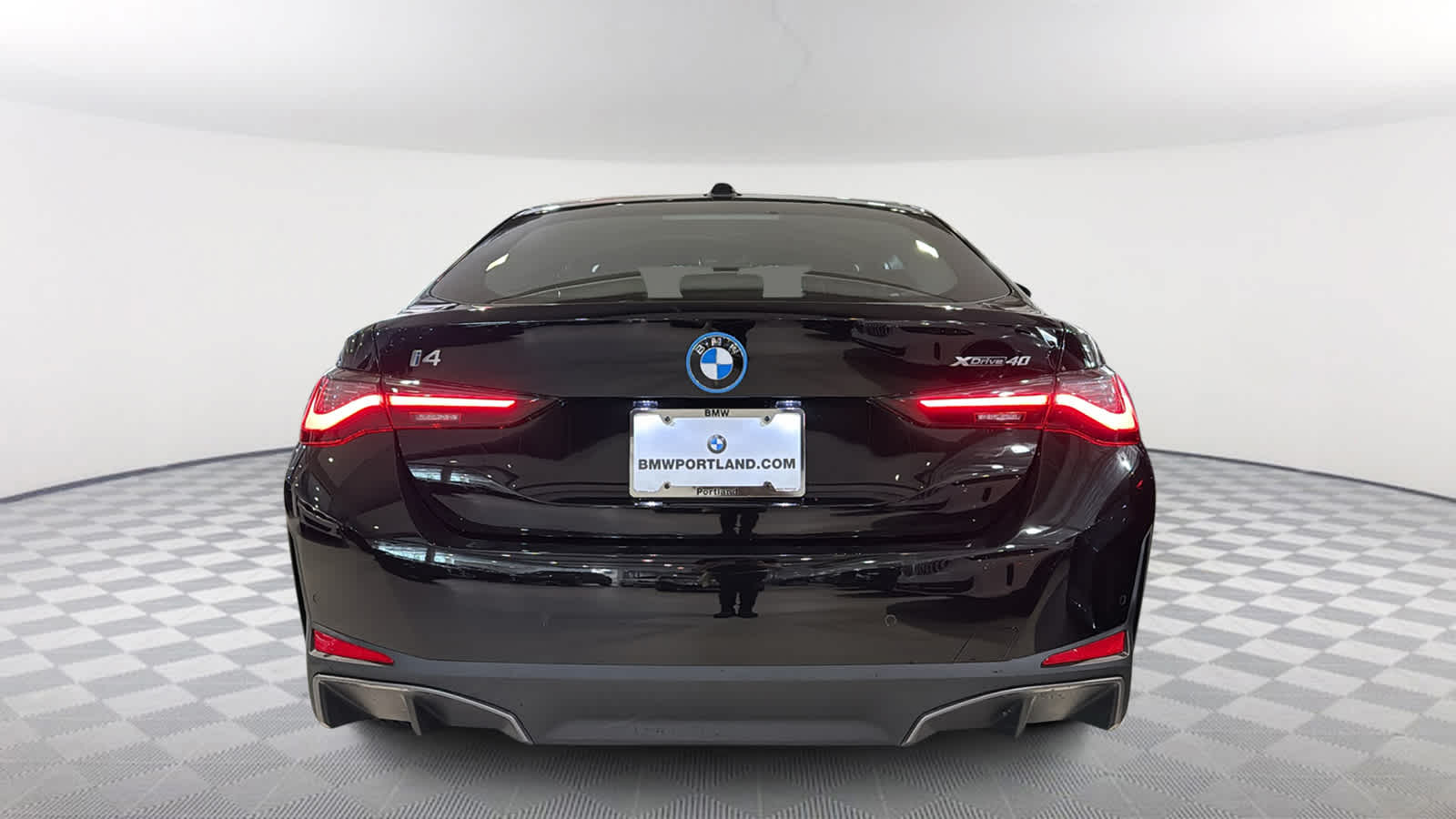 Thumbnail: 2025 BMW i4 - 5