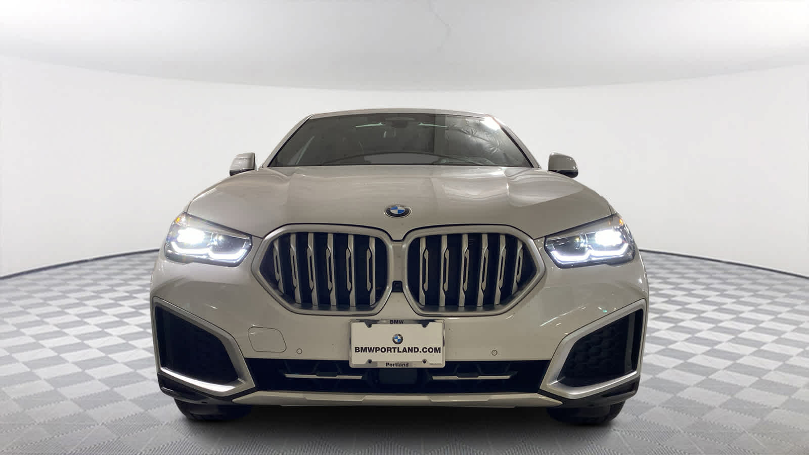 Used 2023 BMW X6 40i with VIN 5UXCY6C01P9N67813 for sale in Portland, OR