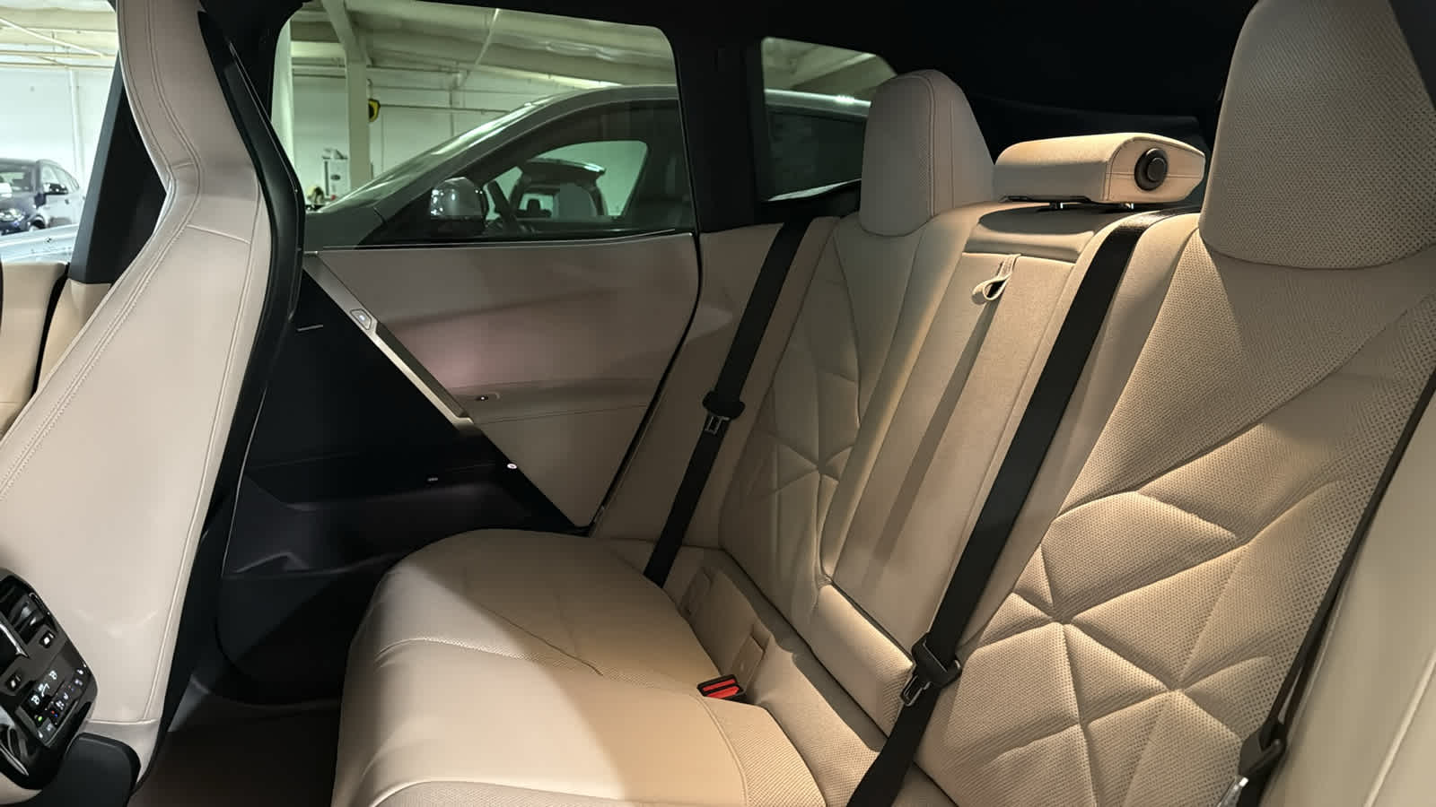 2026 BMW iX  29
