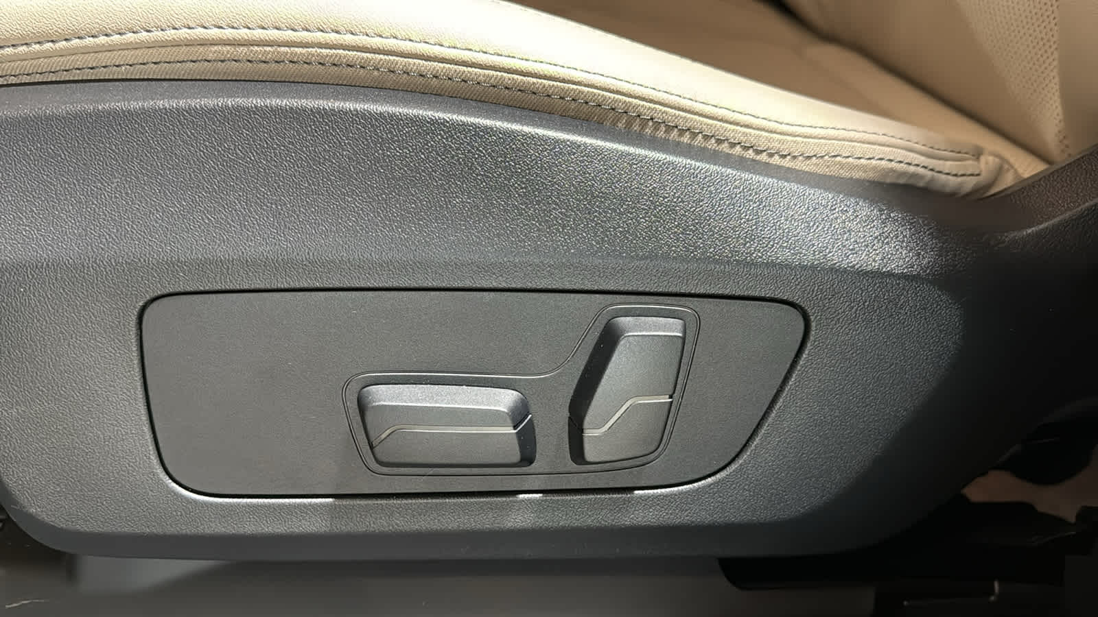 Pre-Owned 2024 BMW X1 xDrive28i SUV Jet Black For Sale in Pre-Owned 2024 BMW X1 xDrive28i SUV Jet Black For Sale in