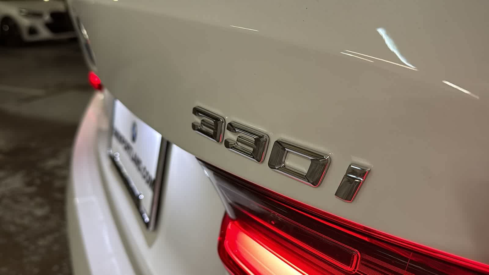 Thumbnail: 2025 BMW 3 Series - 8