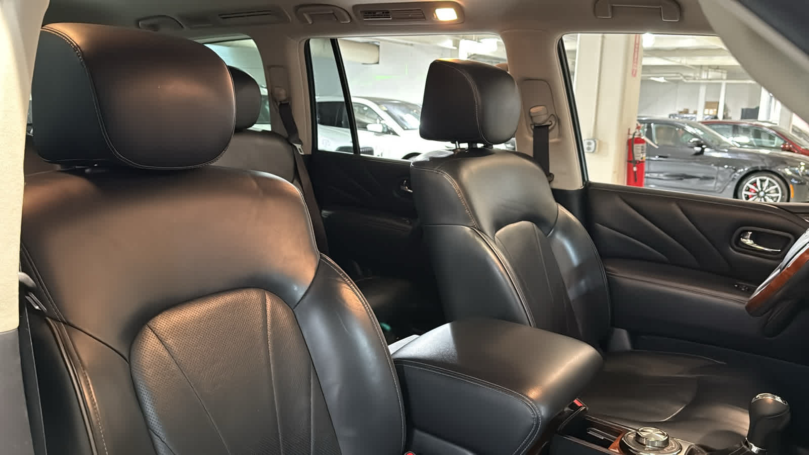 Thumbnail: 2016 INFINITI QX80 - 30