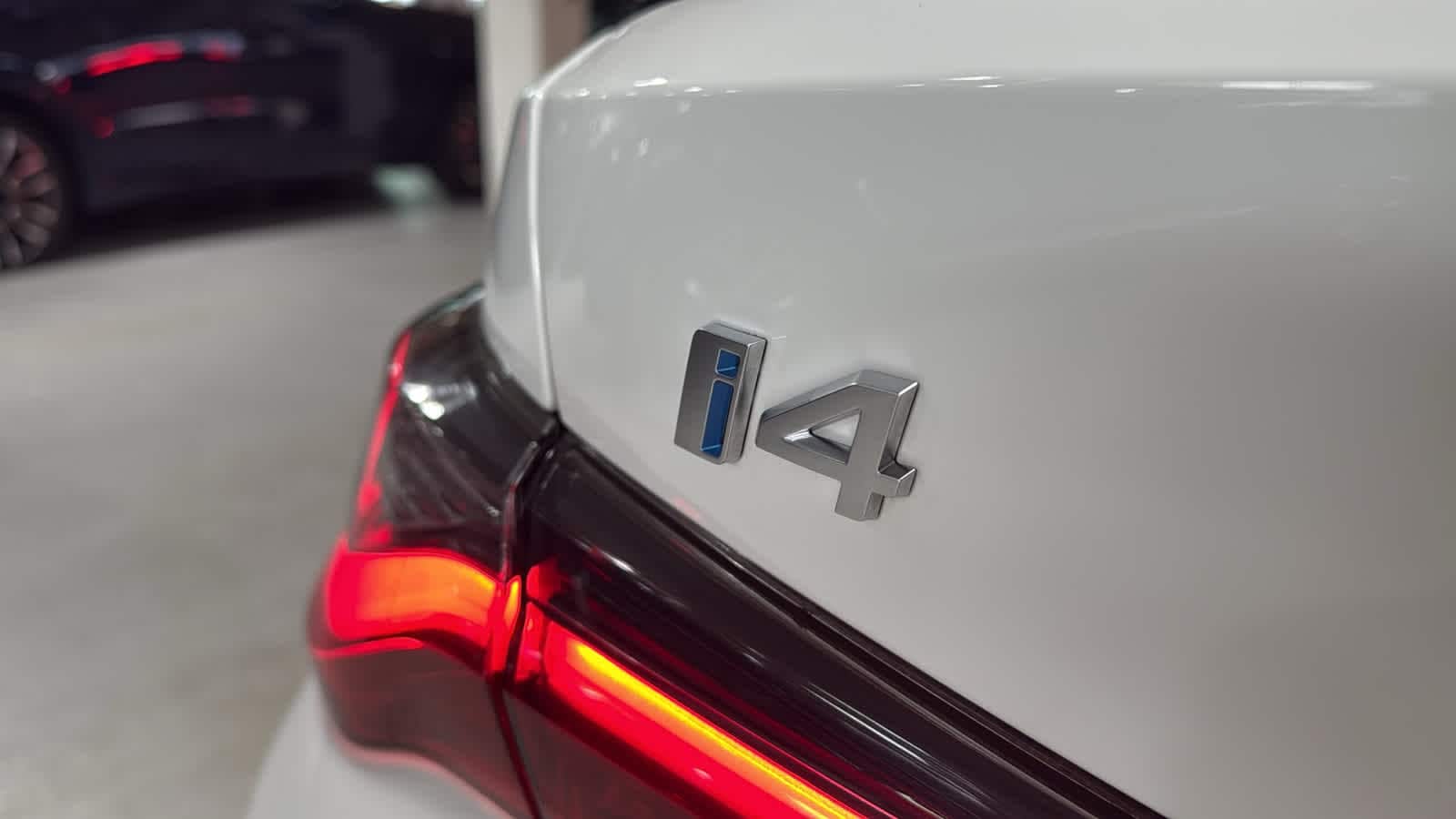 Thumbnail: 2023 BMW i4 - 9