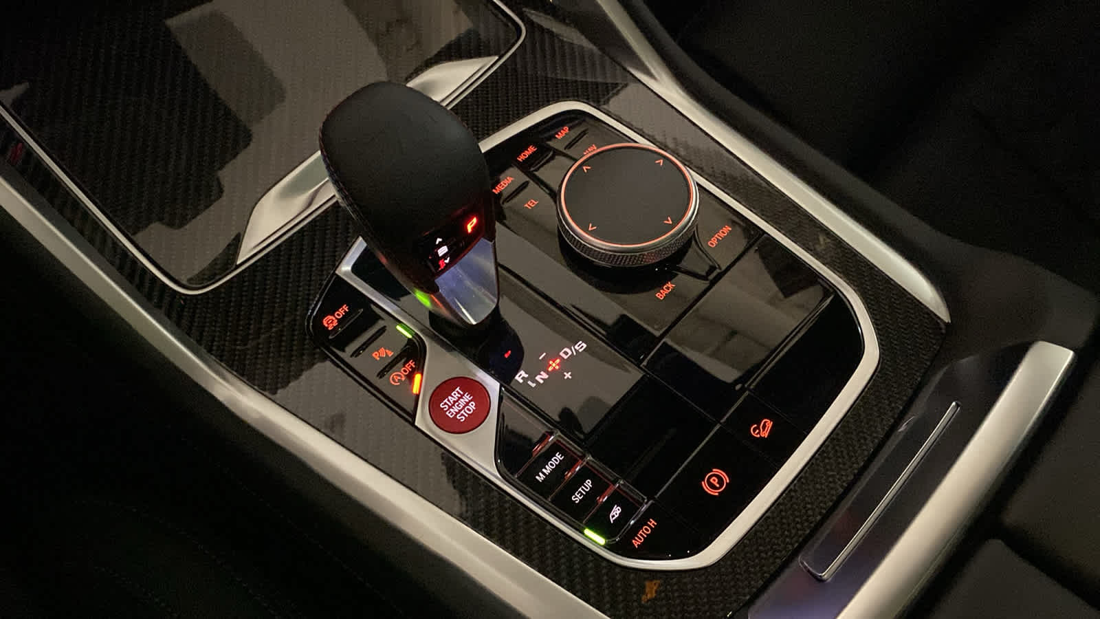 2025 BMW X6 M 22