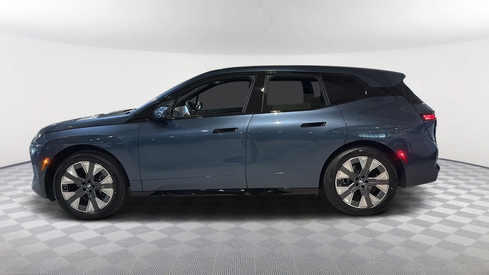 2026 BMW iX  3