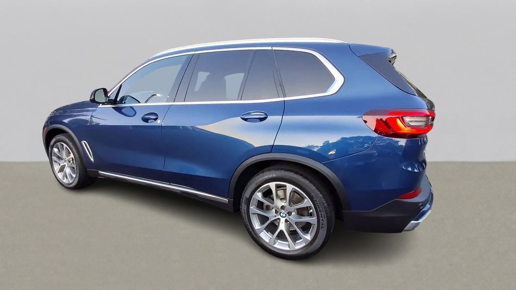 Thumbnail: 2023 BMW X5 - 6