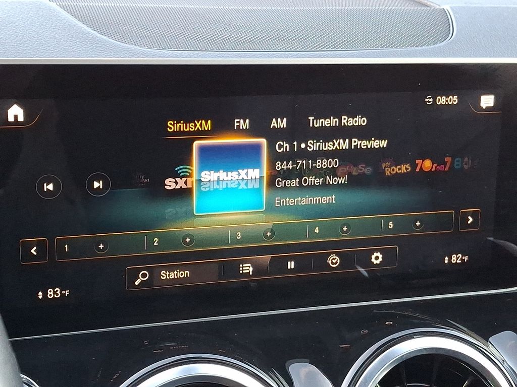 Thumbnail: 2021 Mercedes-Benz GLB - 15