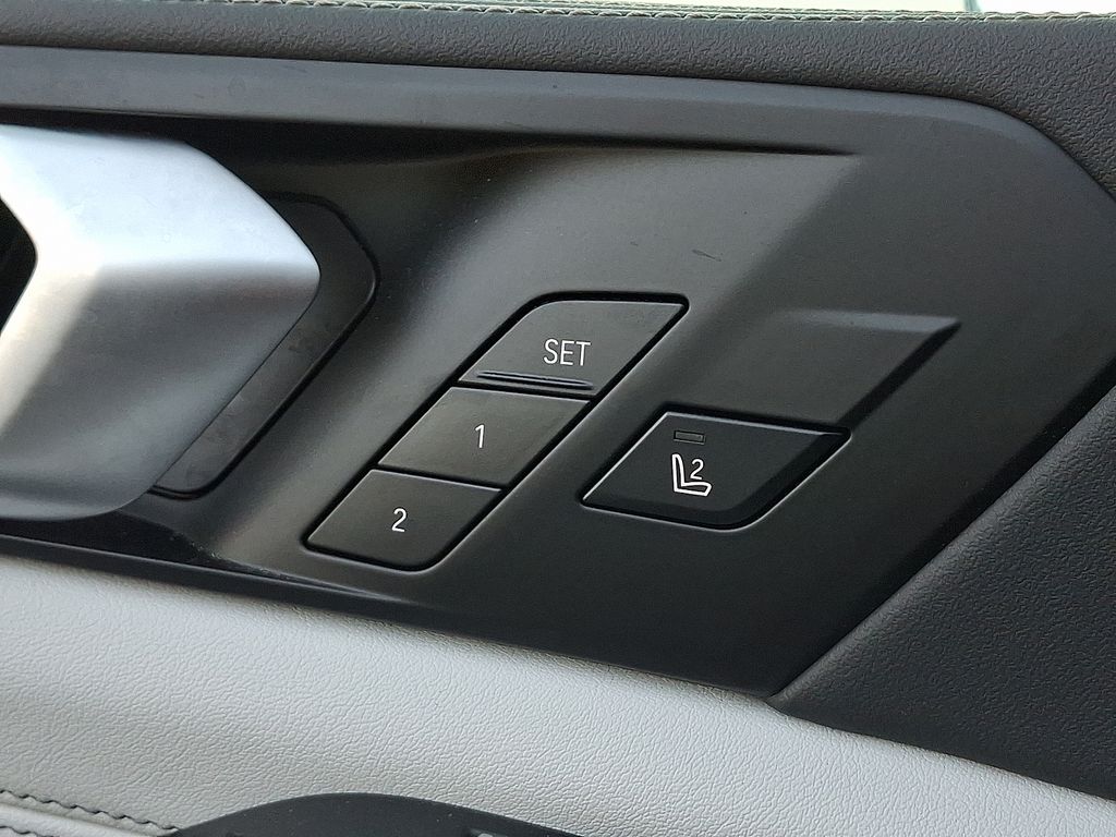 Thumbnail: 2025 BMW X5 - 22