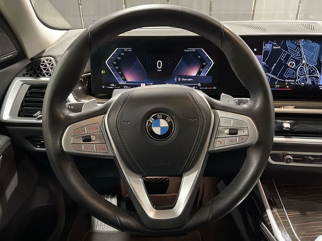 Thumbnail: 2023 BMW X7 - 27