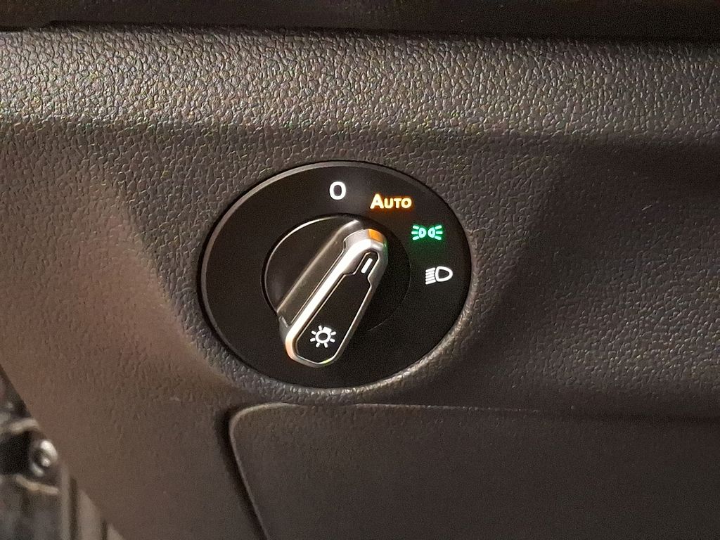 Thumbnail: 2024 Volkswagen Jetta - 21