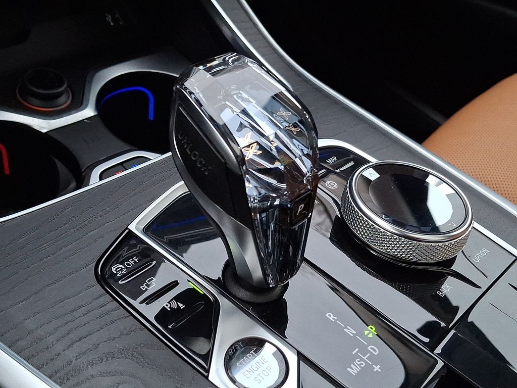 Thumbnail: 2021 BMW X7 - 13