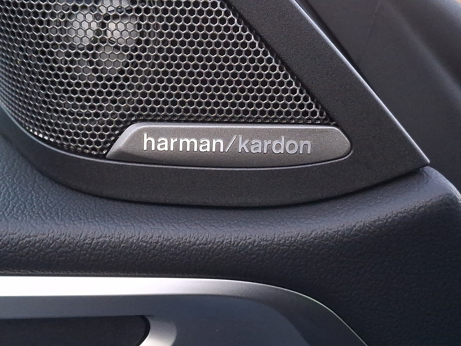 Thumbnail: 2025 BMW i4 - 26