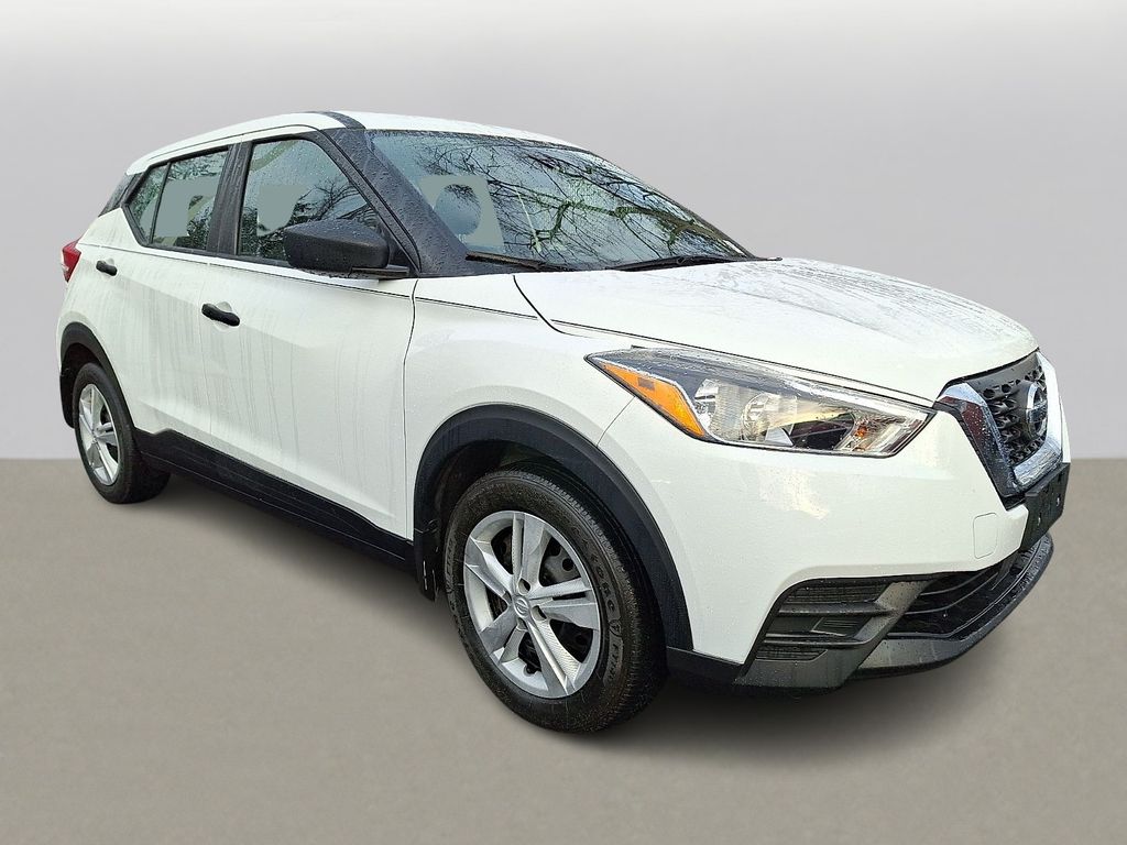 Thumbnail: 2020 Nissan Kicks - 3