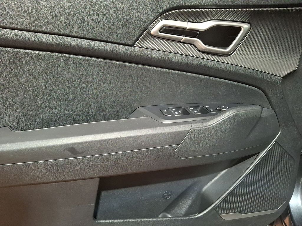 Thumbnail: 2024 Kia Sportage - 10