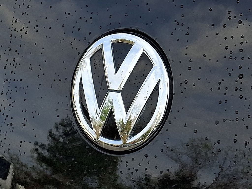 Thumbnail: 2019 Volkswagen Beetle - 27