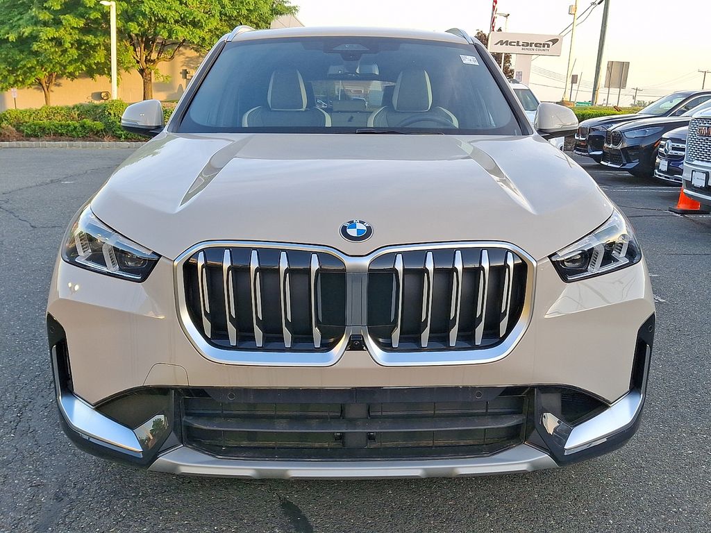 Thumbnail: 2026 BMW X1 - 2