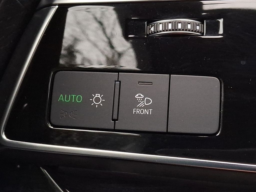 Thumbnail: 2021 Audi Q7 - 23