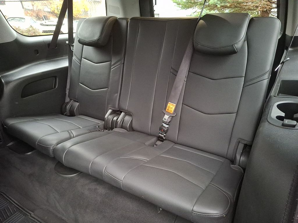 Thumbnail: 2018 Cadillac Escalade - 8