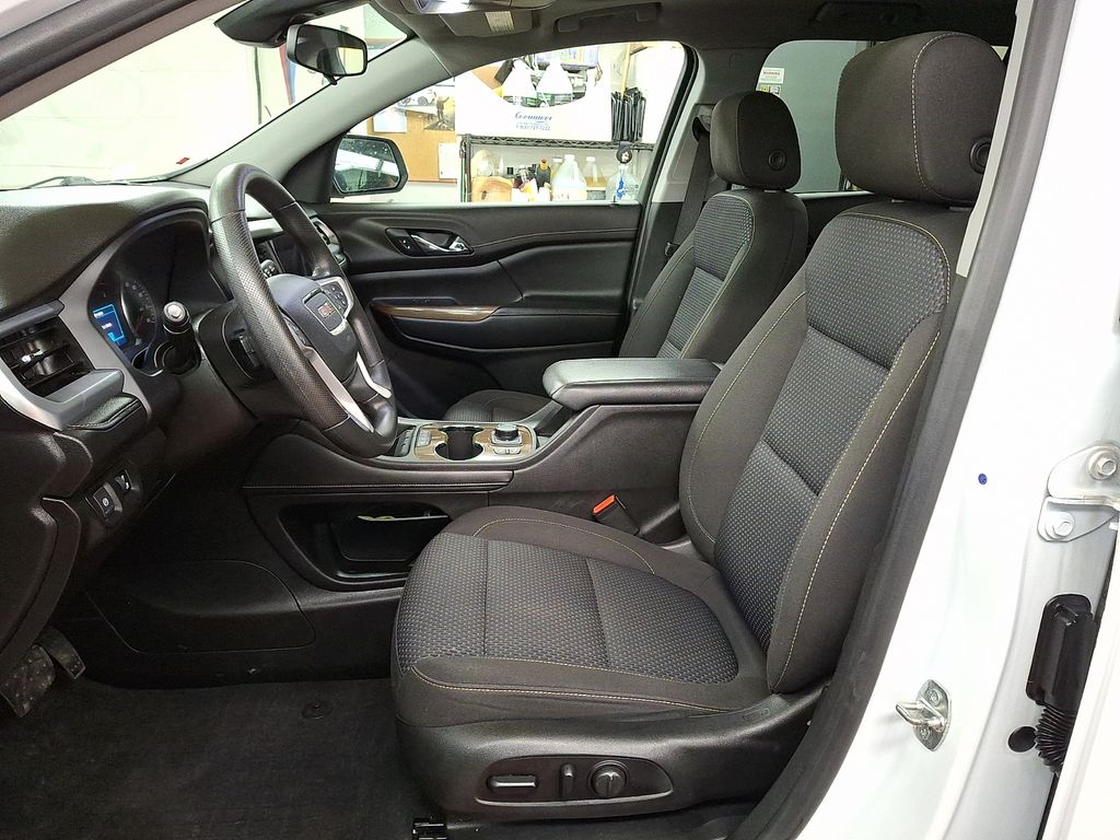 Thumbnail: 2021 GMC Acadia - 10