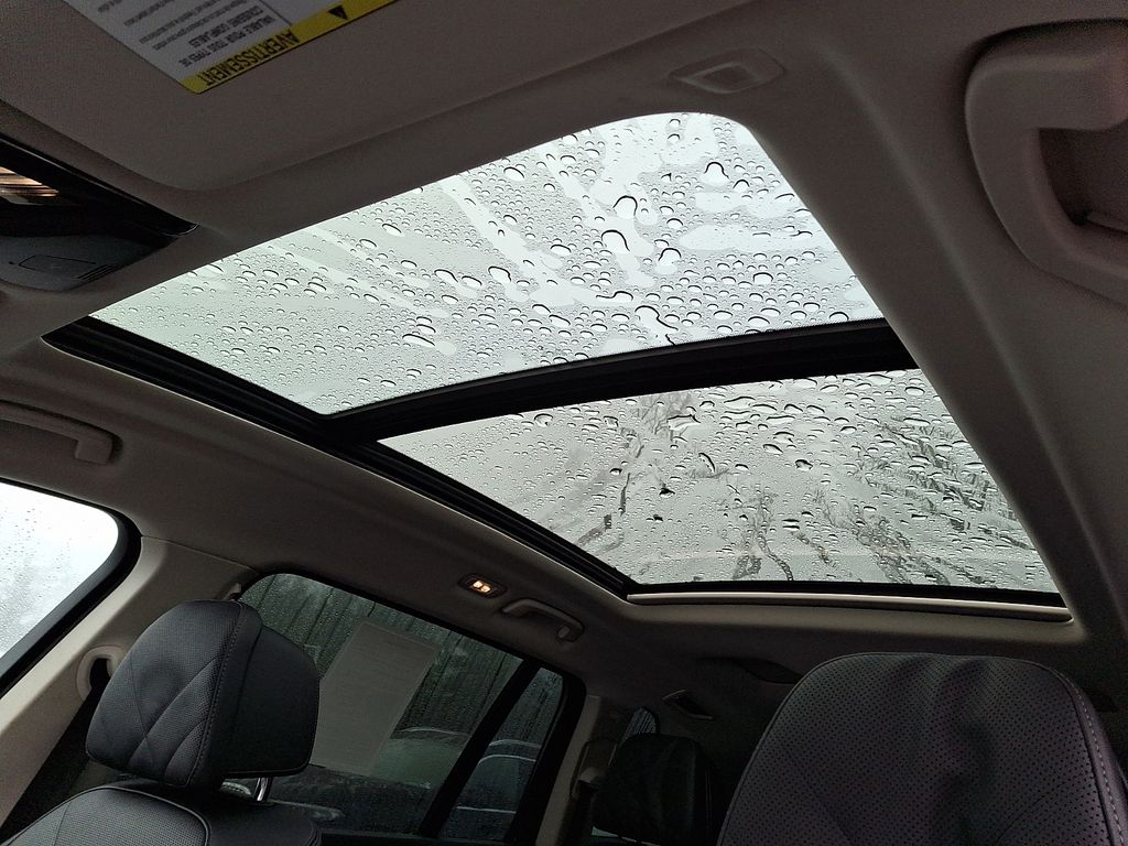 Thumbnail: 2023 BMW X7 - 12