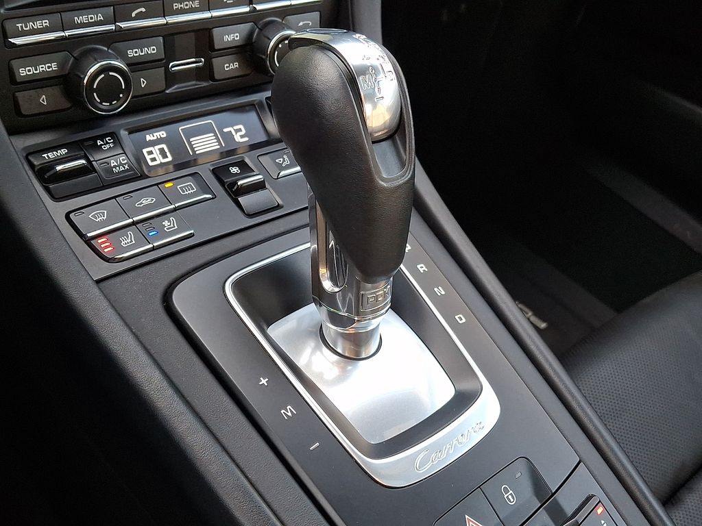 Thumbnail: 2015 Porsche 911 - 15