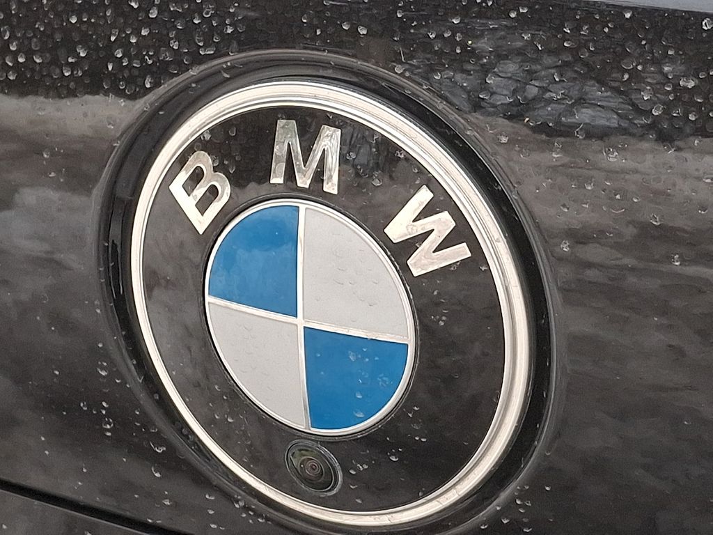 Thumbnail: 2023 BMW 7 Series - 28