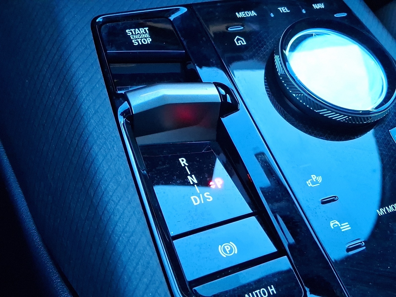 Thumbnail: 2025 BMW X3 - 12