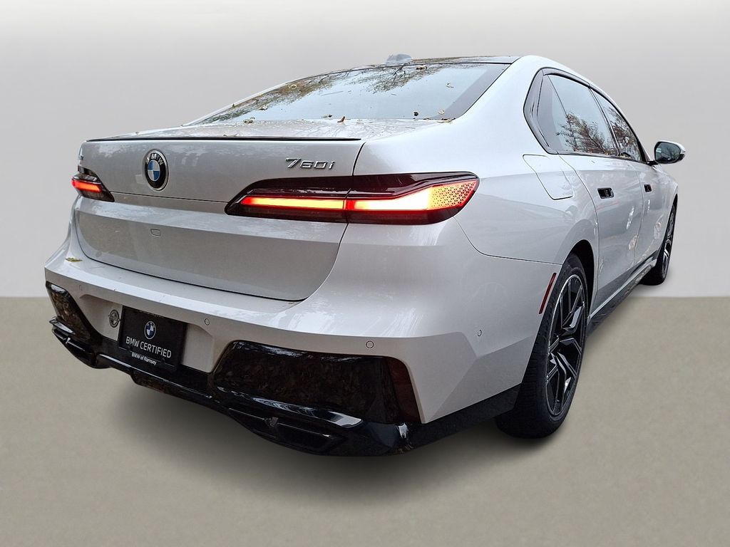Thumbnail: 2023 BMW 7 Series - 4