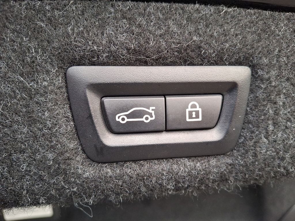 Thumbnail: 2018 BMW 5 Series - 27