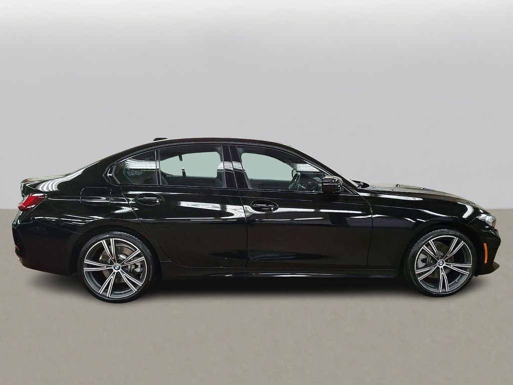 Thumbnail: 2023 BMW 3 Series - 4