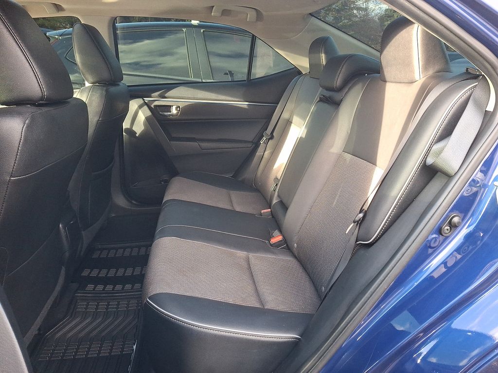 Thumbnail: 2016 Toyota Corolla - 9