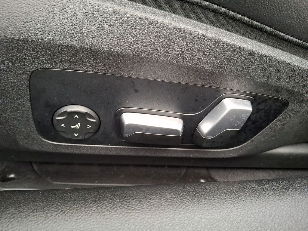 Thumbnail: 2023 BMW 4 Series - 11