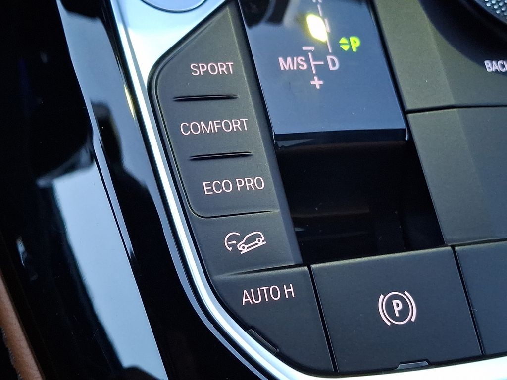 Thumbnail: 2023 BMW X4 - 19