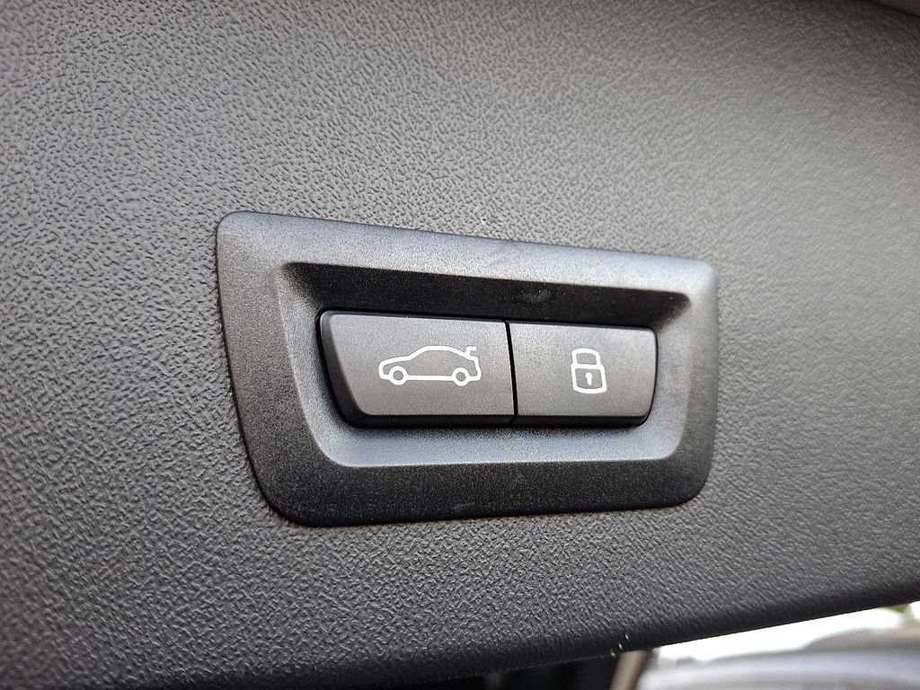 Thumbnail: 2025 BMW X3 - 24