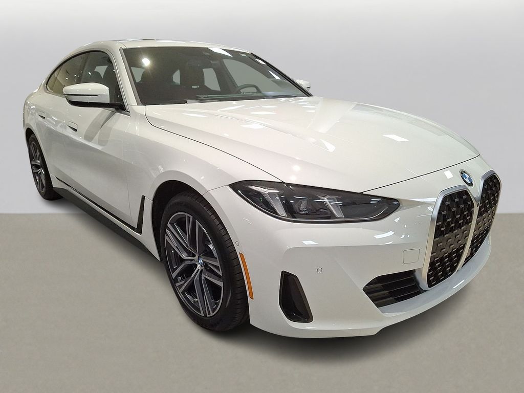 Thumbnail: 2026 BMW 4 Series - 3