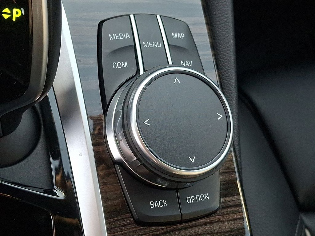 Thumbnail: 2019 BMW 5 Series - 21