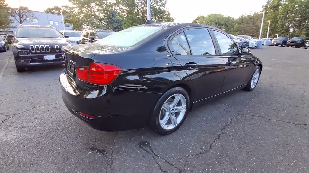 Thumbnail: 2015 BMW 3 Series - 8